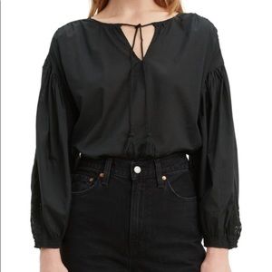 Levi's Freya Breezy Top - Black Puff Long Sleeve